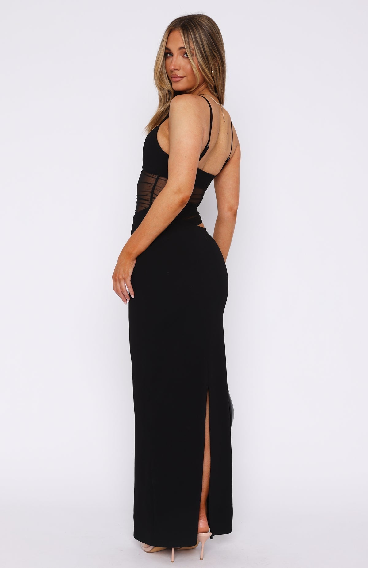 MIA | Vestido Largo con Transparencias y Abertura