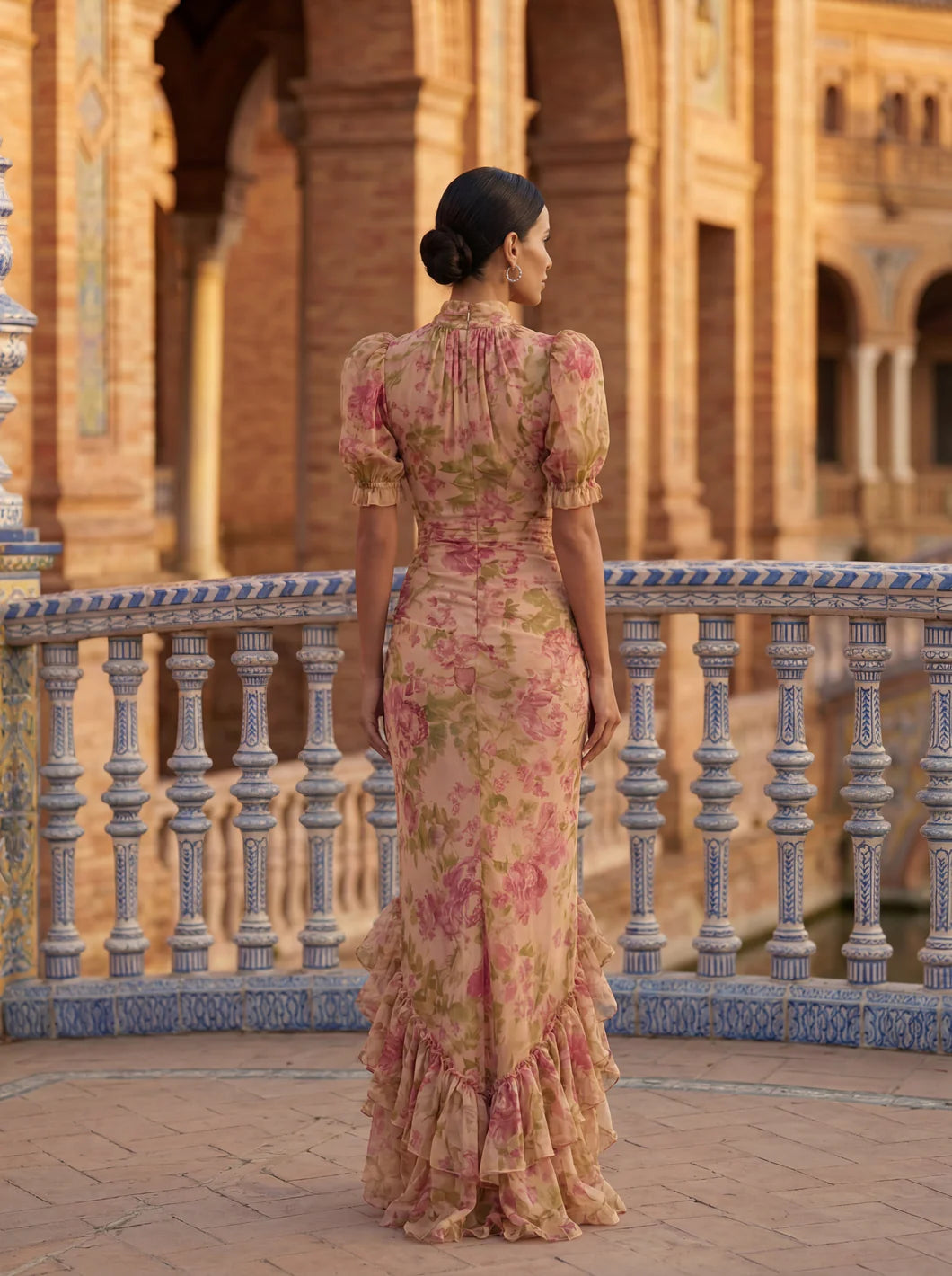 SARA/Vestido Floral Romámtico que Estiliza