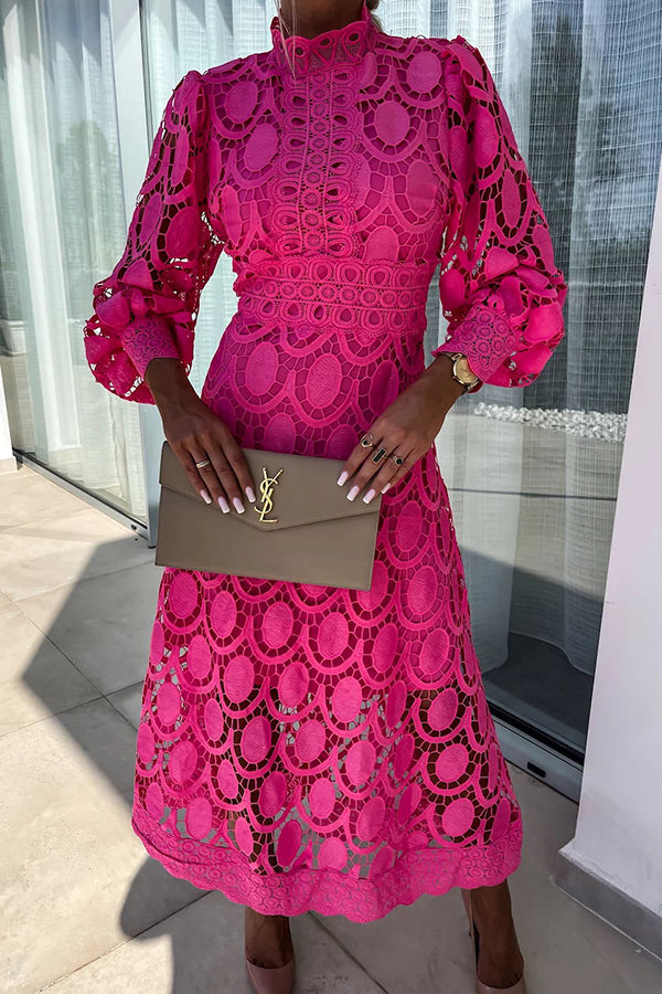 Noor | Vestido Romántico con Detalles Refinados