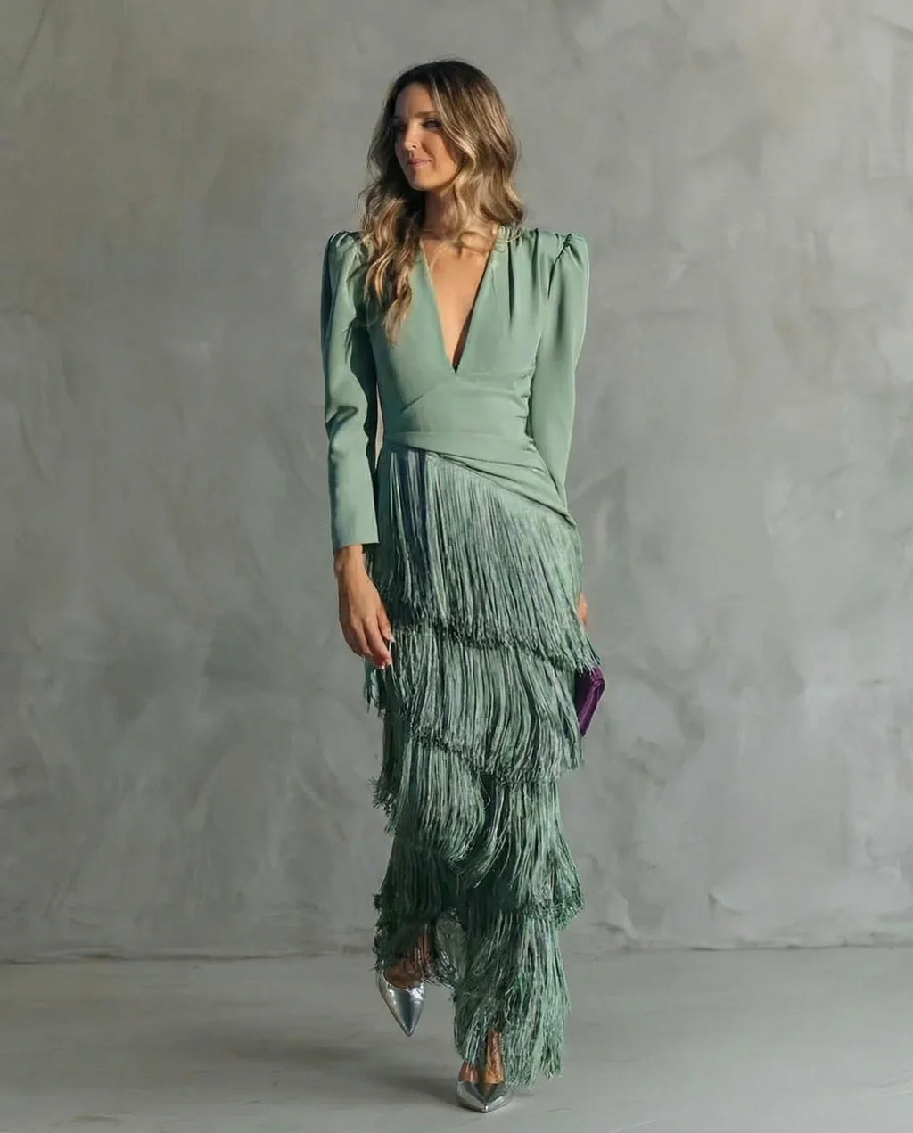 Clara | Vestido elegante 100% lana con mangas de flecos